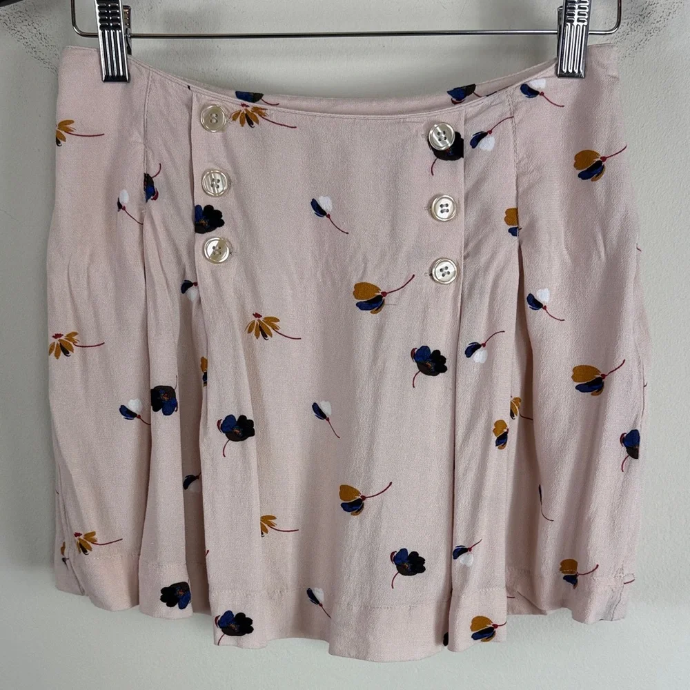 Free People Lovers Lane Floral‎ Button-Accent Pink Mini Skirt Size 4 - Picture 2 of 8